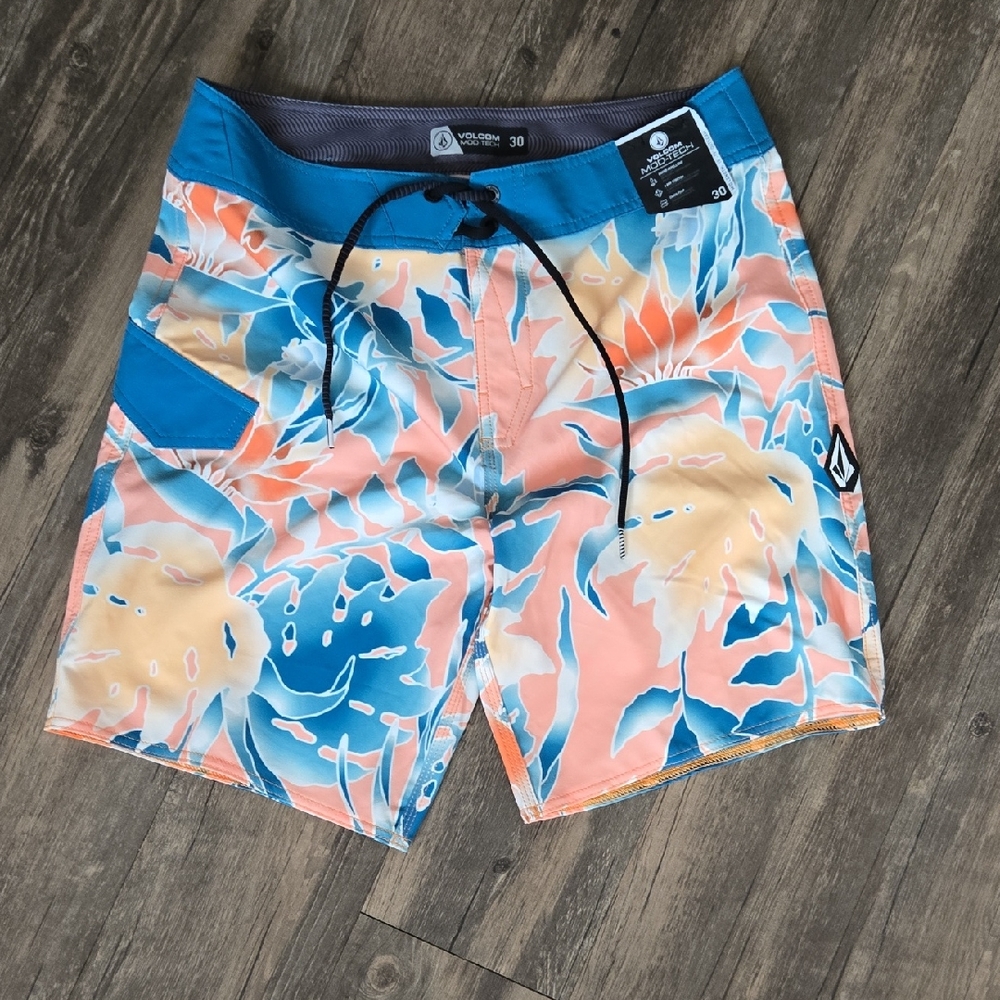 Volcom Mod Tech Size 30 4 way Stretch Coral Floral Swim Trunks NWT